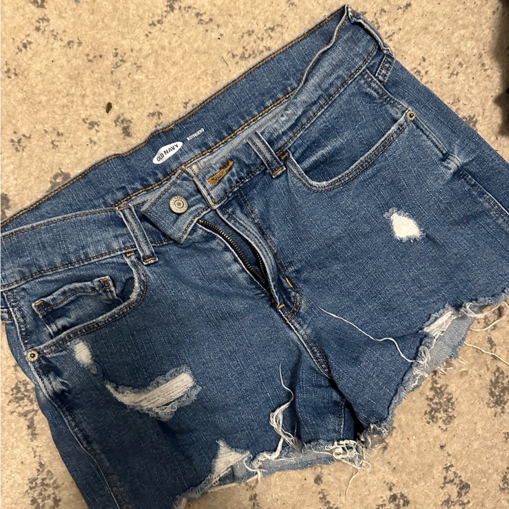 Old navy boyfriend shorts